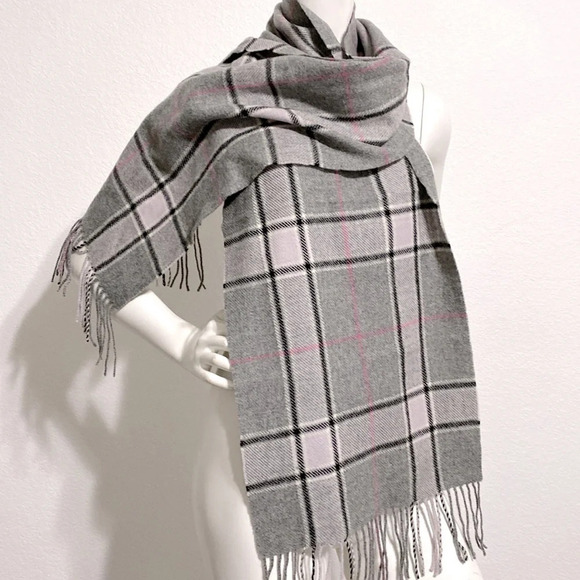 Rong Guan Lambswool Plaid Scarf - Picture 2 of 7